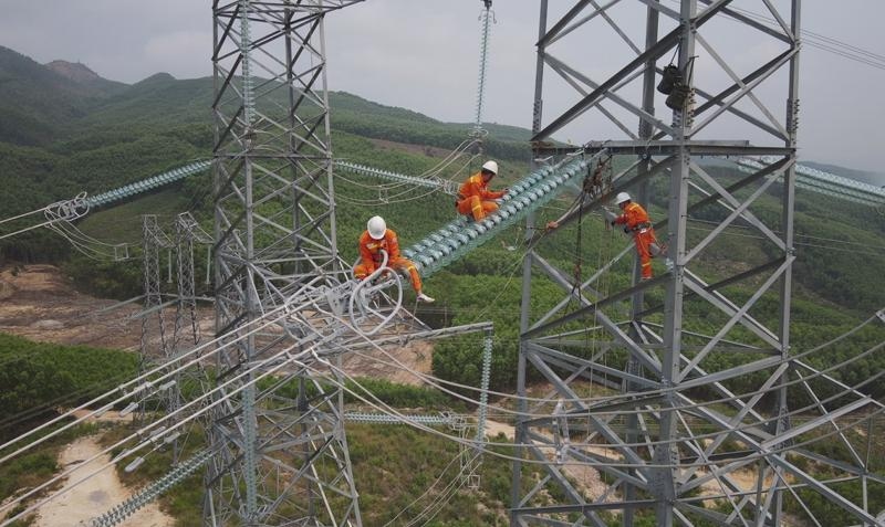 Lập biểu đồ tiến độ các dự án đường dây 500 kV mạch 3 từ Quảng Bình đến Hưng Yên